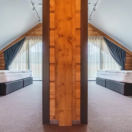 シャレー Samovilla